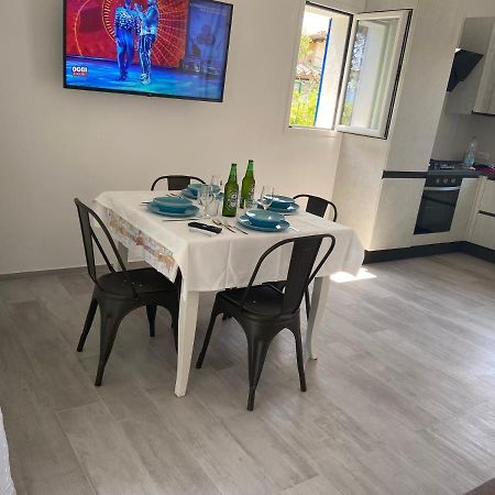 올비아 La Casa Sull'Acqua 빌라 외부 사진